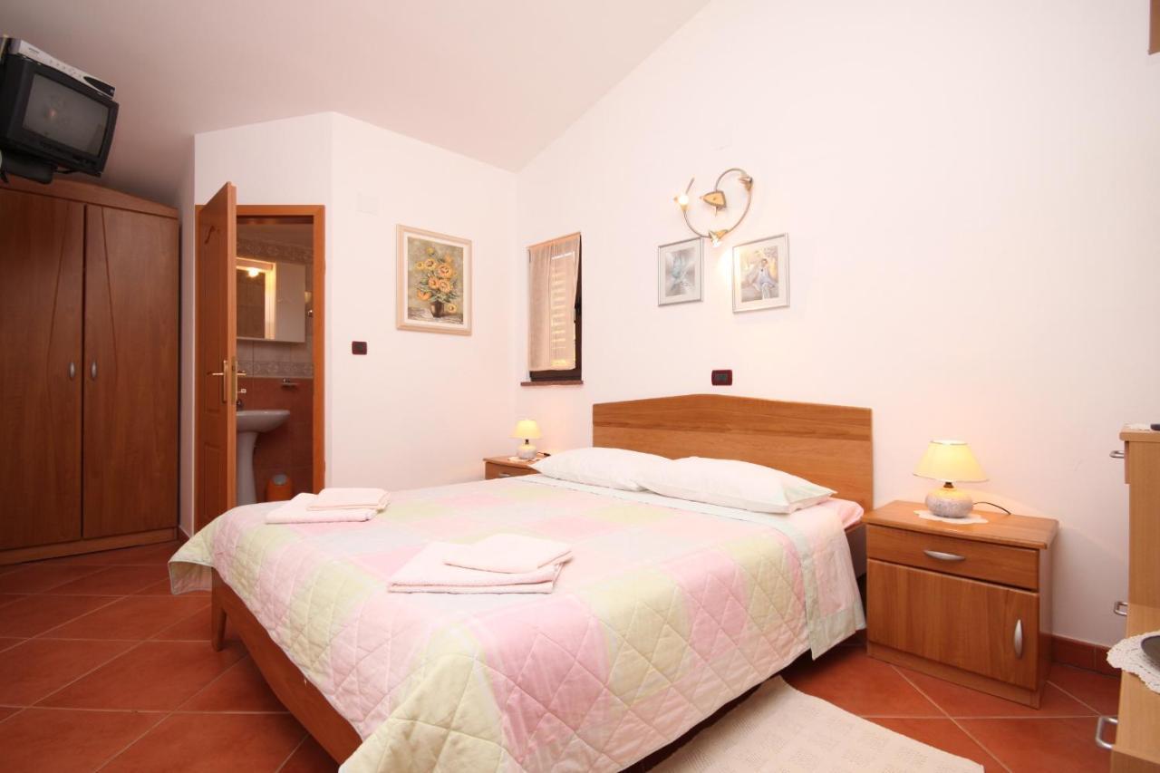 7666a Apartment Umag